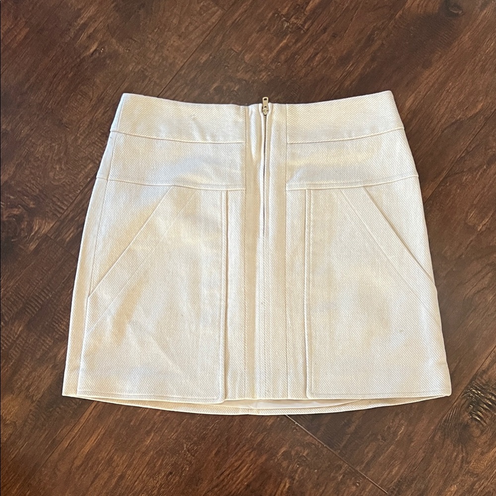Elegant Cream Mini Skirt Size 4 by Ann Taylor